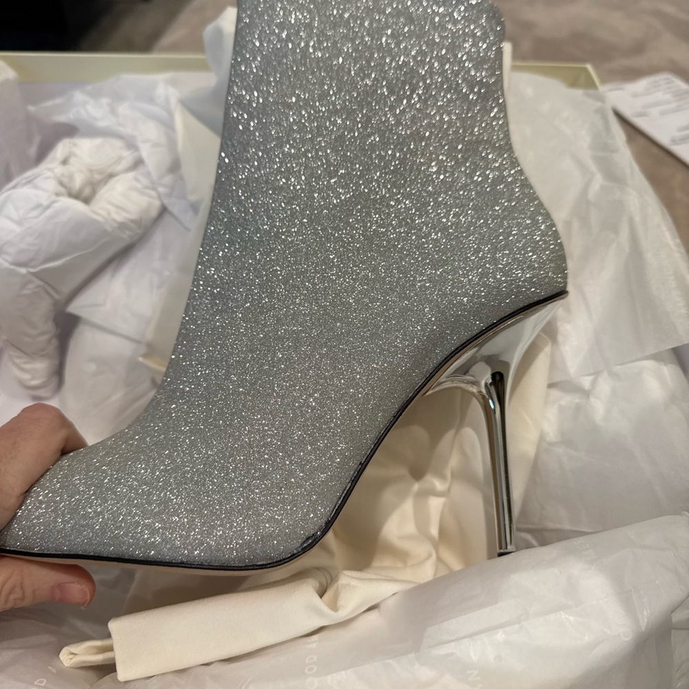 Good American silver lining Ankle Boots new in box sz 9